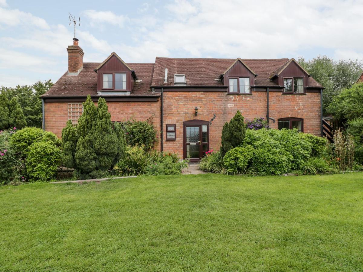 Lawn Farm Cottage กลอสเตอร์ ภายนอก รูปภาพ