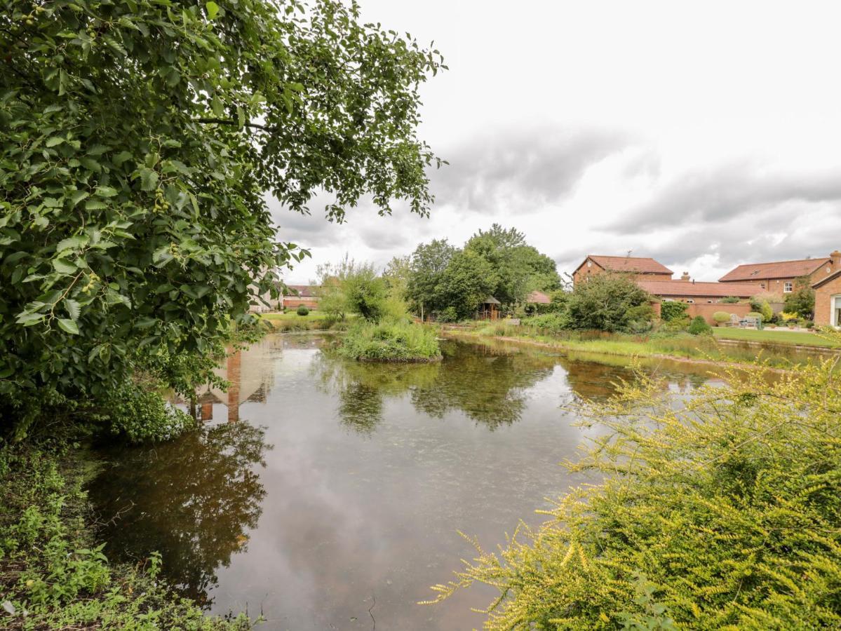 Lawn Farm Cottage กลอสเตอร์ ภายนอก รูปภาพ
